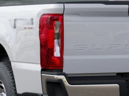Ford Super Duty F-250 SRW XL 4WD Crew Cab 6.75' Box 2027 — side view