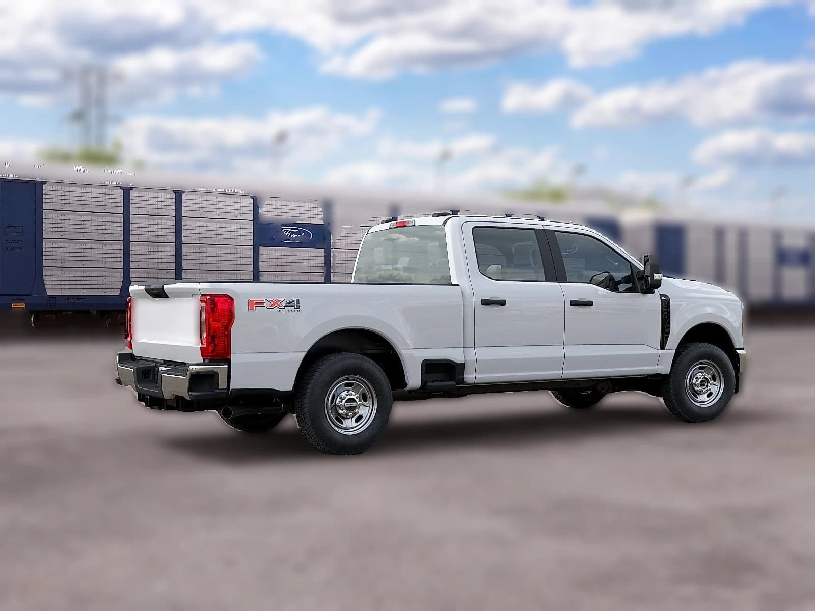 Ford Super Duty F-250 SRW XL 4WD Crew Cab 6.75' Box 2027 — side view