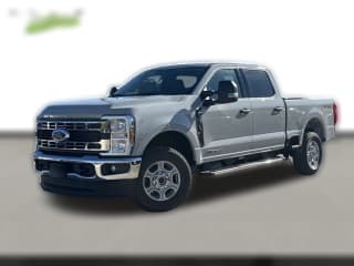Ford Super Duty F-250 SRW XLT 4WD Crew Cab 6.75' Box