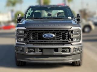Ford Super Duty F-250 SRW XL 4WD Crew Cab 6.75' Box