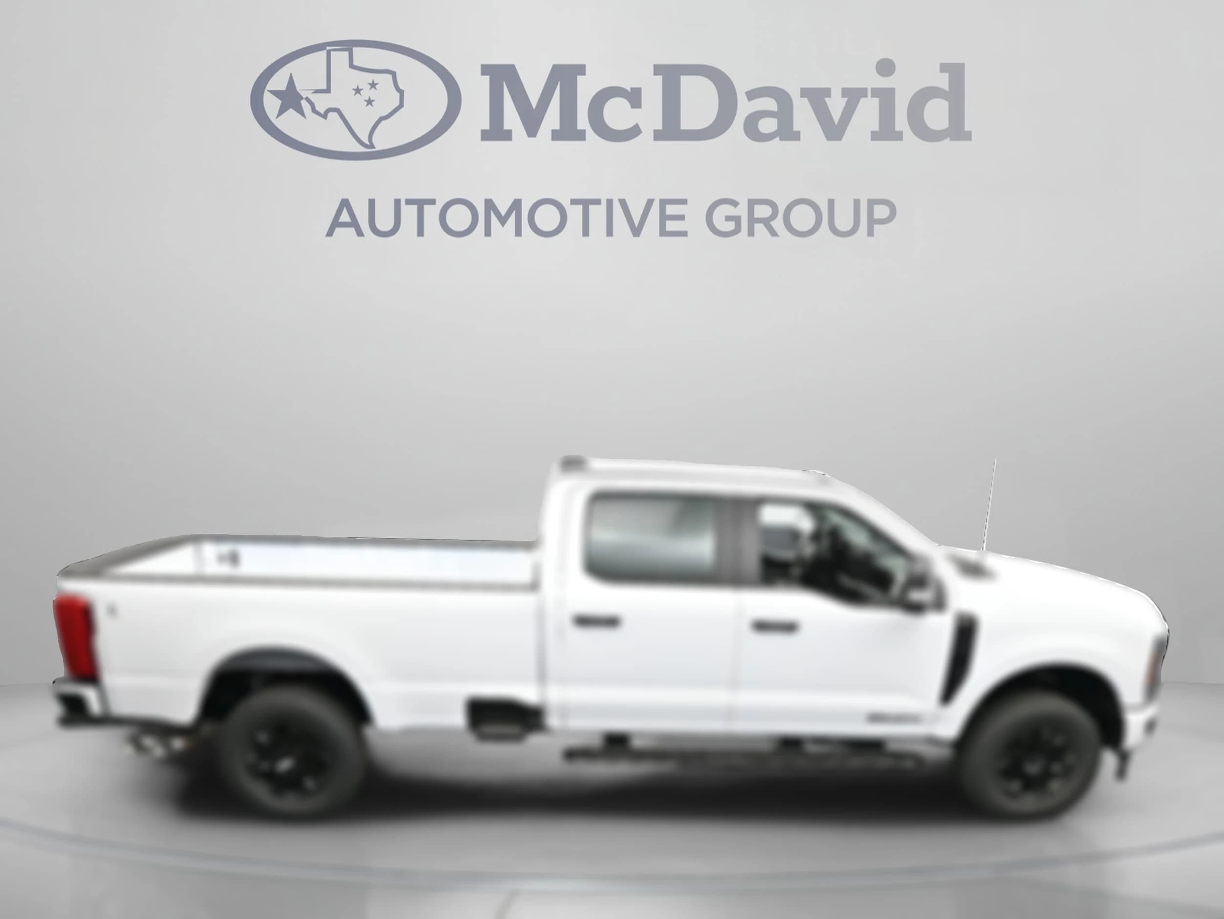 Ford Super Duty F-250 SRW XL 4WD Crew Cab 8' Box 2026 — side view