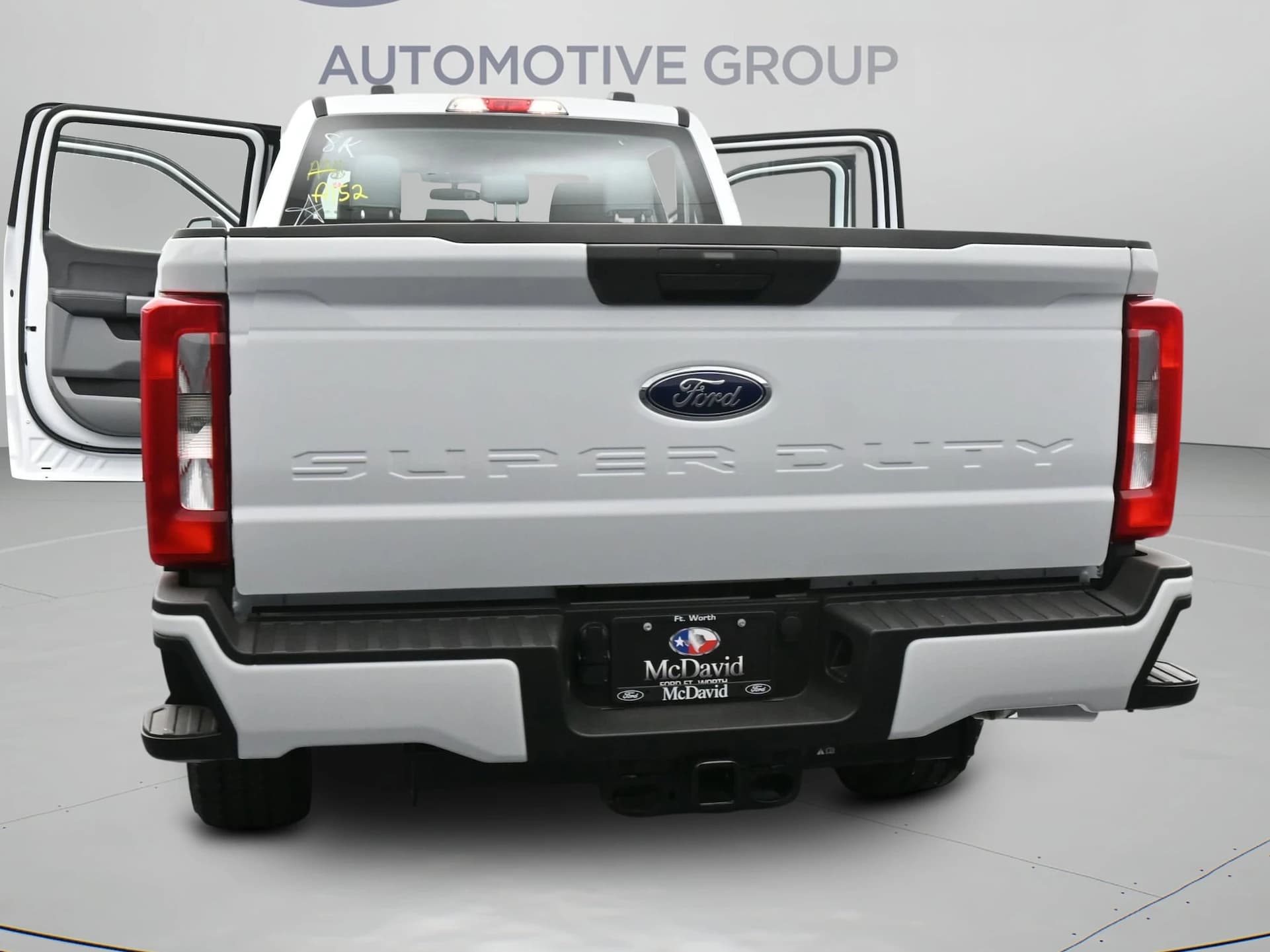 Ford Super Duty F-250 SRW XL 4WD Crew Cab 8' Box 2026 — side view