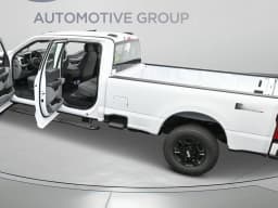 Ford Super Duty F-250 SRW XL 4WD Crew Cab 8' Box 2026 — side view