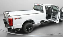 Ford Super Duty F-250 SRW XL 4WD Crew Cab 8' Box 2026 — side view