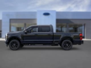 Ford Super Duty F-250 SRW LARIAT 4WD Crew Cab 6.75' Box