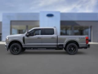 Ford Super Duty F-250 SRW LARIAT 4WD Crew Cab 6.75' Box