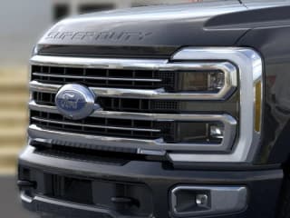 Ford Super Duty F-250 SRW Platinum 4WD Crew Cab 6.75' Box