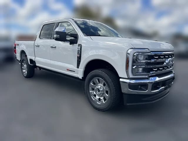 Ford Super Duty F-250 SRW LARIAT 4WD Crew Cab 6.75' Box 2027 — side view