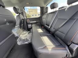 Ford Super Duty F-250 SRW LARIAT 4WD Crew Cab 6.75' Box 2027 — side view
