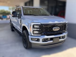 Ford Super Duty F-250 SRW LARIAT 4WD Crew Cab 6.75' Box
