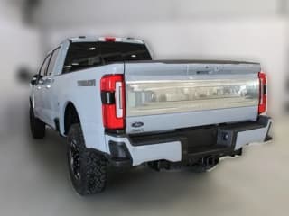 Ford Super Duty F-250 SRW Platinum 4WD Crew Cab 6.75' Box