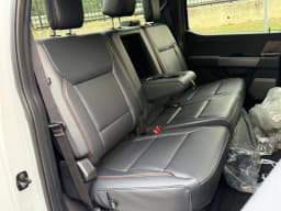 Ford Super Duty F-250 SRW LARIAT 4WD Crew Cab 6.75' Box 2026 — side view