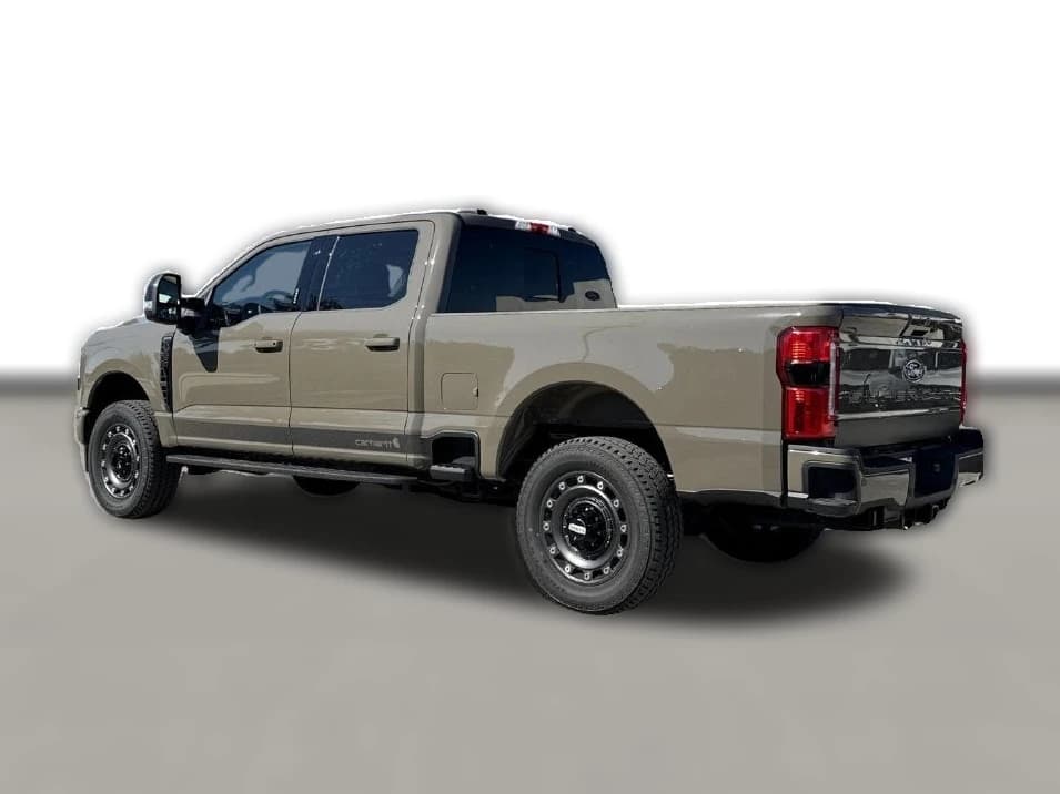 Ford Super Duty F-250 SRW XLT 4WD Crew Cab 6.75' Box 2027 — side view