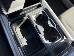 Ford Super Duty F-250 SRW XLT 4WD Crew Cab 6.75' Box 2027 — side view