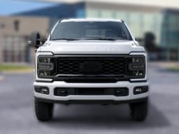 Ford Super Duty F-250 SRW XL 4WD Crew Cab 6.75' Box 2027 — side view