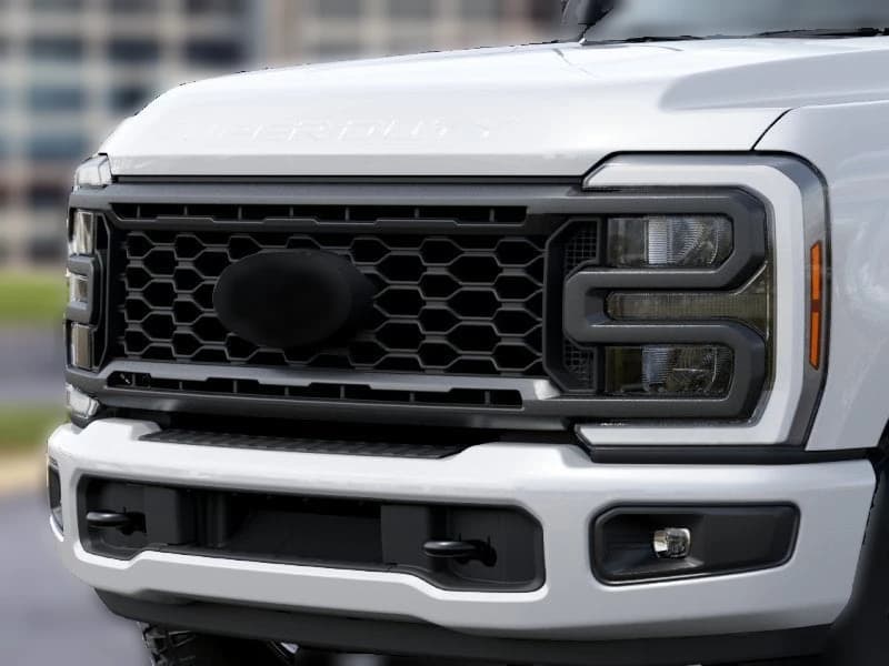 Ford Super Duty F-250 SRW XL 4WD Crew Cab 6.75' Box 2027 — side view
