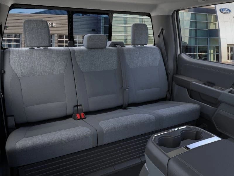 Ford Super Duty F-250 SRW XLT 4WD Crew Cab 6.75' Box 2026 — side view
