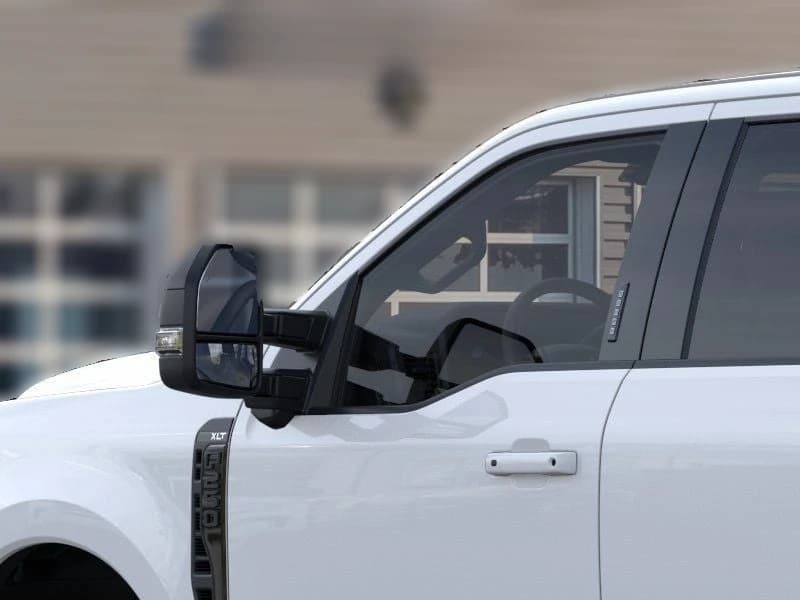 Ford Super Duty F-250 SRW XLT 4WD Crew Cab 6.75' Box 2026 — side view