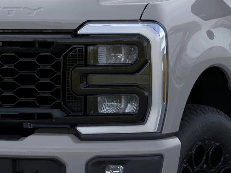 Ford Super Duty F-250 SRW XLT 4WD Crew Cab 6.75' Box 2026 — side view