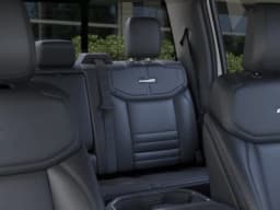 Ford Super Duty F-250 SRW Platinum 4WD Crew Cab 6.75' Box 2026 — side view