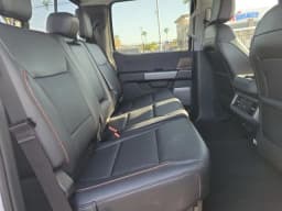 Ford Super Duty F-250 SRW LARIAT 4WD Crew Cab 6.75' Box 2026 — side view