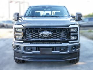 Ford Super Duty F-250 SRW LARIAT 4WD Crew Cab 6.75' Box