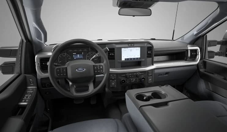Ford Super Duty F-250 SRW XL 4WD Crew Cab 6.75' Box 2026 — side view