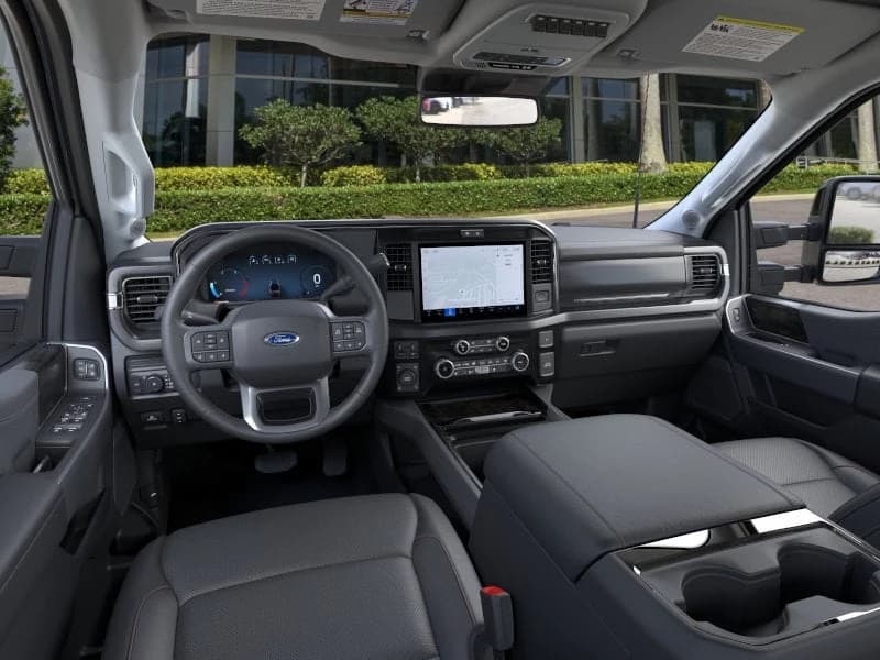 Ford Super Duty F-250 SRW LARIAT 4WD Crew Cab 6.75' Box 2026 — side view