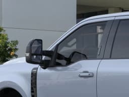 Ford Super Duty F-250 SRW LARIAT 4WD Crew Cab 6.75' Box 2026 — side view