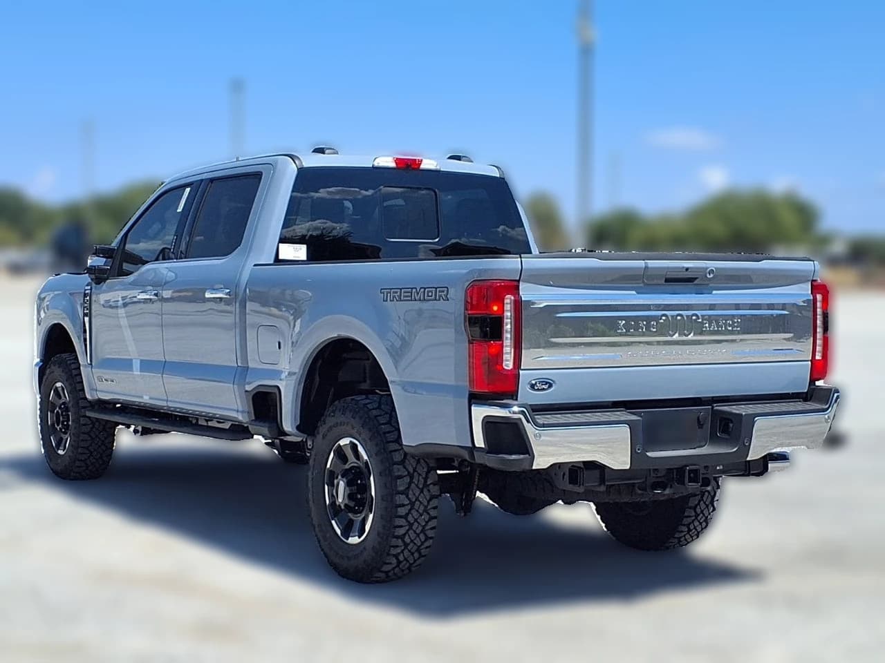 Ford Super Duty F-250 SRW King Ranch 4WD Crew Cab 6.75' Box 2026 — side view
