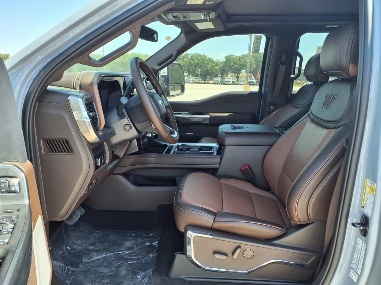 Ford Super Duty F-250 SRW King Ranch 4WD Crew Cab 6.75' Box 2026 — side view