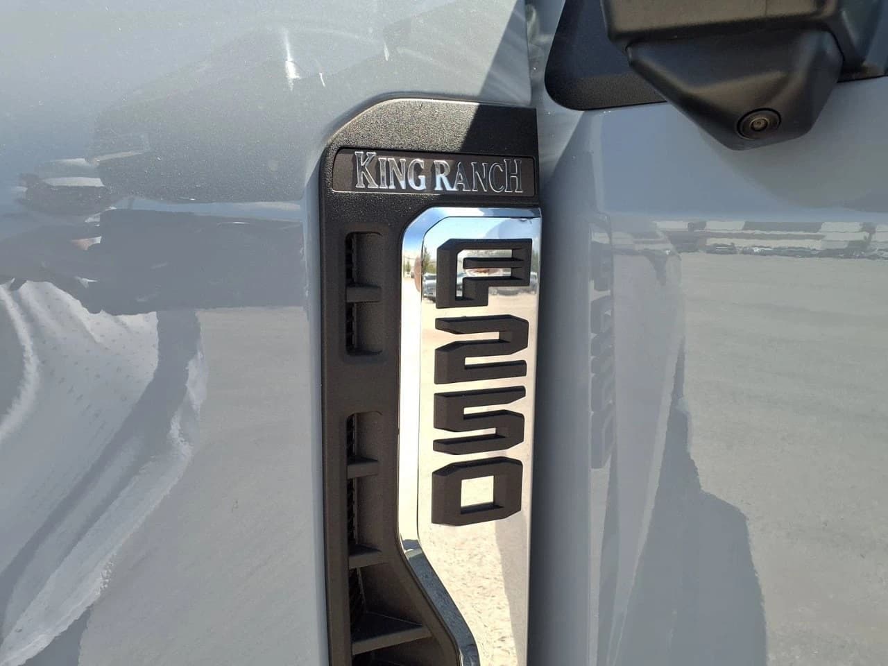 Ford Super Duty F-250 SRW King Ranch 4WD Crew Cab 6.75' Box 2026 — side view