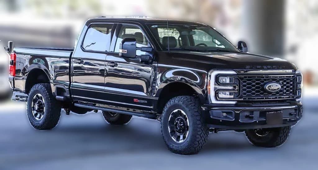 Ford Super Duty F-350 SRW LARIAT 4WD Crew Cab 6.75' Box 2025 — side view