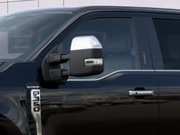 Ford Super Duty F-350 SRW Platinum 4WD Crew Cab 6.75' Box 2027 — side view
