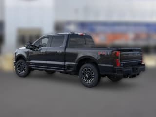 Ford Super Duty F-350 SRW Platinum 4WD Crew Cab 6.75' Box