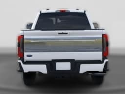 Ford Super Duty F-350 SRW Platinum 4WD Crew Cab 6.75' Box 2025 — side view