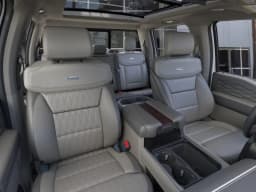 Ford Super Duty F-350 SRW Platinum 4WD Crew Cab 6.75' Box 2025 — side view