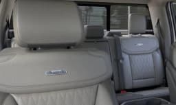 Ford Super Duty F-350 SRW Platinum 4WD Crew Cab 6.75' Box 2025 — side view