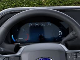 Ford Super Duty F-350 SRW LARIAT 4WD Crew Cab 8' Box 2027 — side view