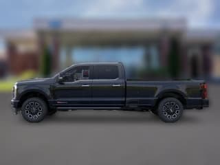 Ford Super Duty F-350 SRW Platinum 4WD Crew Cab 8' Box