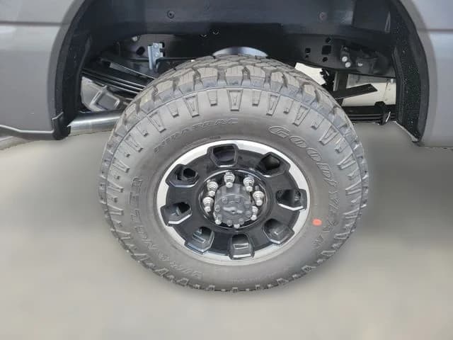 Ford Super Duty F-350 SRW King Ranch 4WD Crew Cab 6.75' Box 2027 — side view