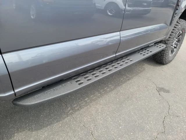 Ford Super Duty F-350 SRW King Ranch 4WD Crew Cab 6.75' Box 2027 — side view