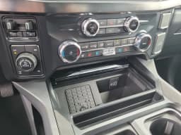 Ford Super Duty F-350 SRW King Ranch 4WD Crew Cab 6.75' Box 2027 — side view