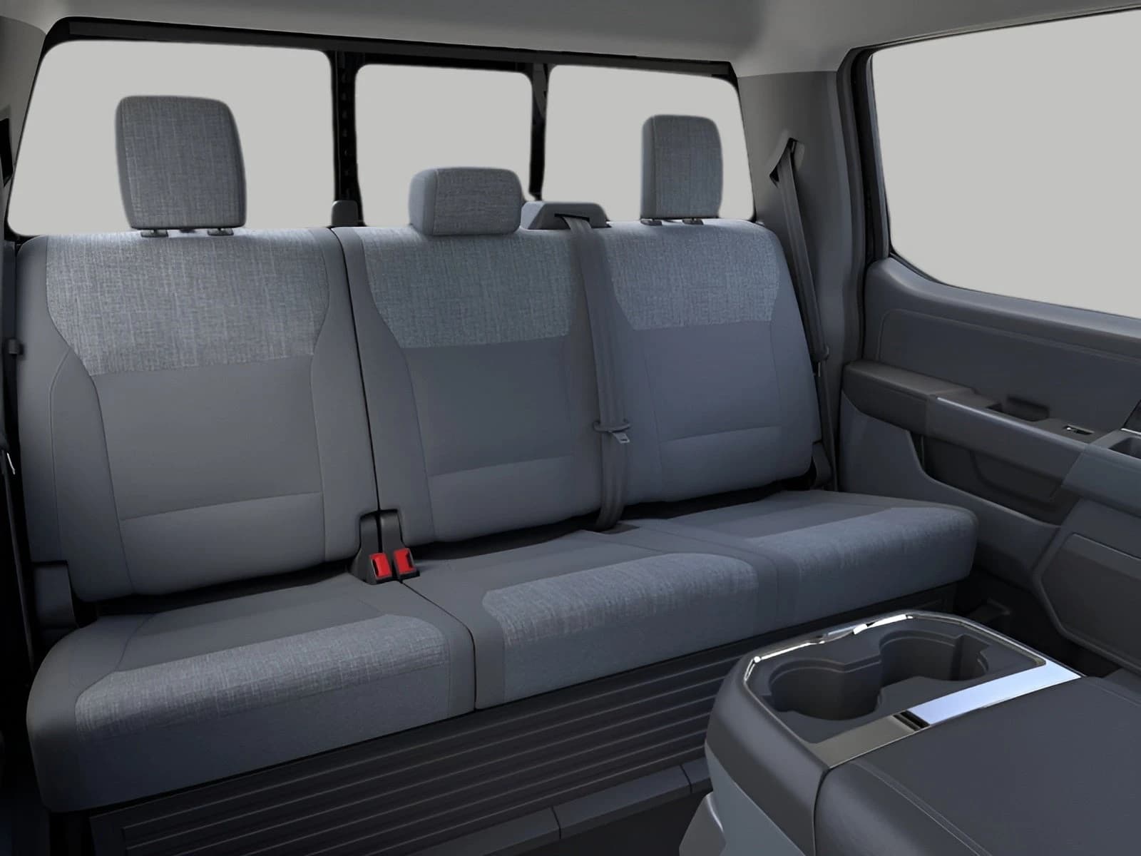 Ford Super Duty F-350 SRW XLT 4WD Crew Cab 6.75' Box 2026 — side view
