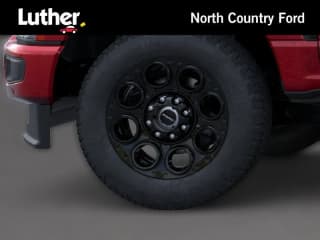 Ford Super Duty F-350 SRW LARIAT 4WD Crew Cab 6.75' Box