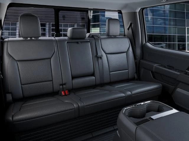 Ford Super Duty F-350 SRW LARIAT 4WD Crew Cab 6.75' Box 2027 — side view