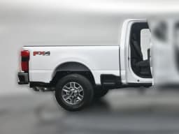 Ford Super Duty F-350 SRW LARIAT 4WD Crew Cab 6.75' Box 2026 — side view