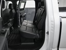 Ford Super Duty F-350 SRW LARIAT 4WD Crew Cab 6.75' Box 2026 — side view