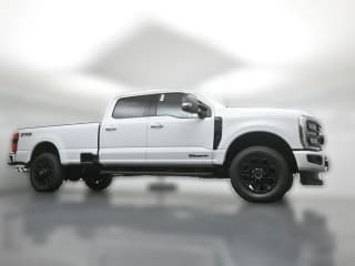 Ford Super Duty F-350 SRW XLT 4WD Crew Cab 8' Box