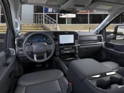 Ford Super Duty F-350 SRW LARIAT 4WD Crew Cab 6.75' Box 2026 — side view
